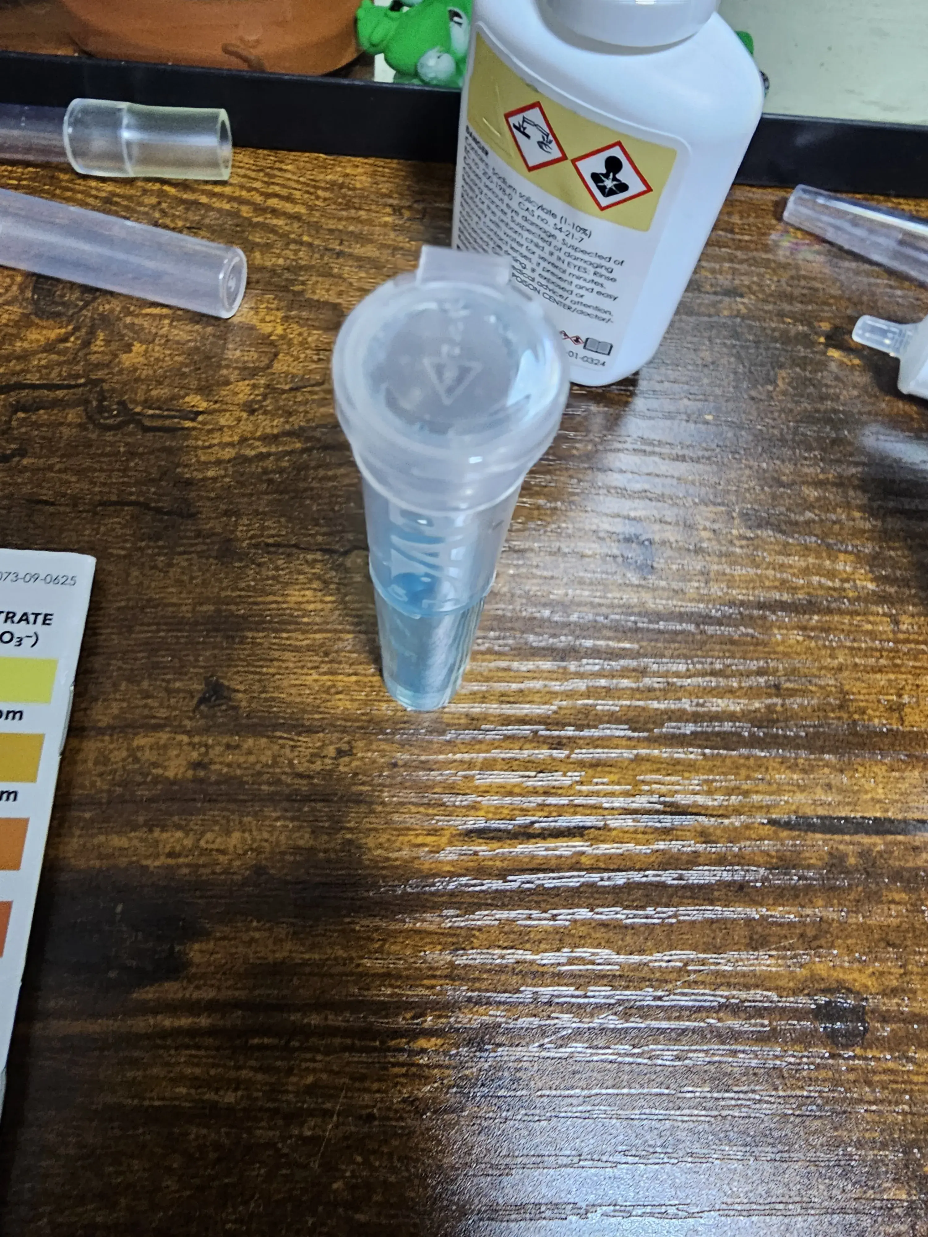 light blue nitrite test tube indicates 0.0 ppm